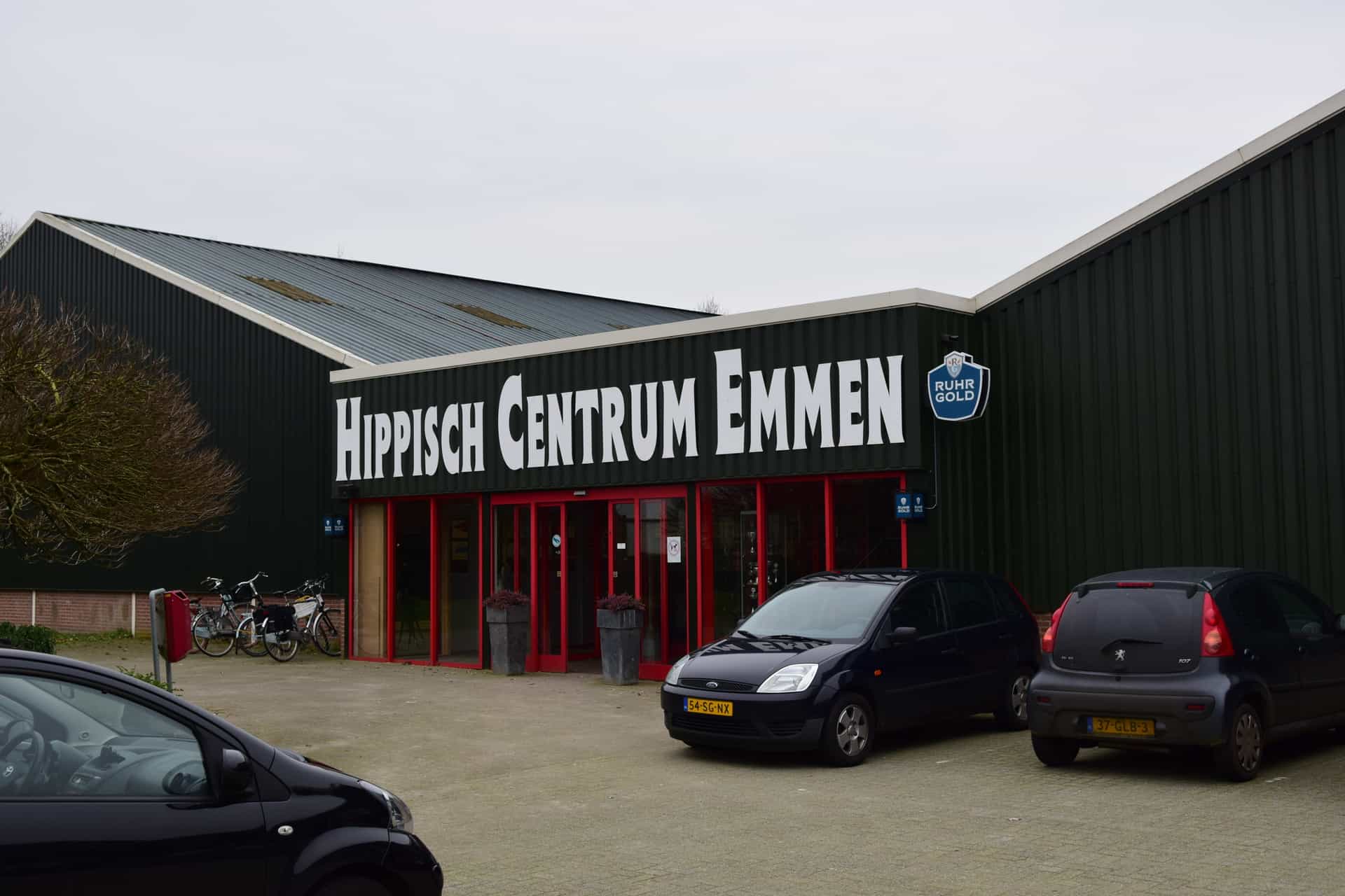 Hippisch Centrum Emmen stopt er mee: ‘we slaan een nieuwe weg in’