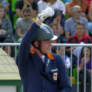 Rio 2016. Diederik van Silfhout steekt zijn duim op na zijn goede proef met Arlando.