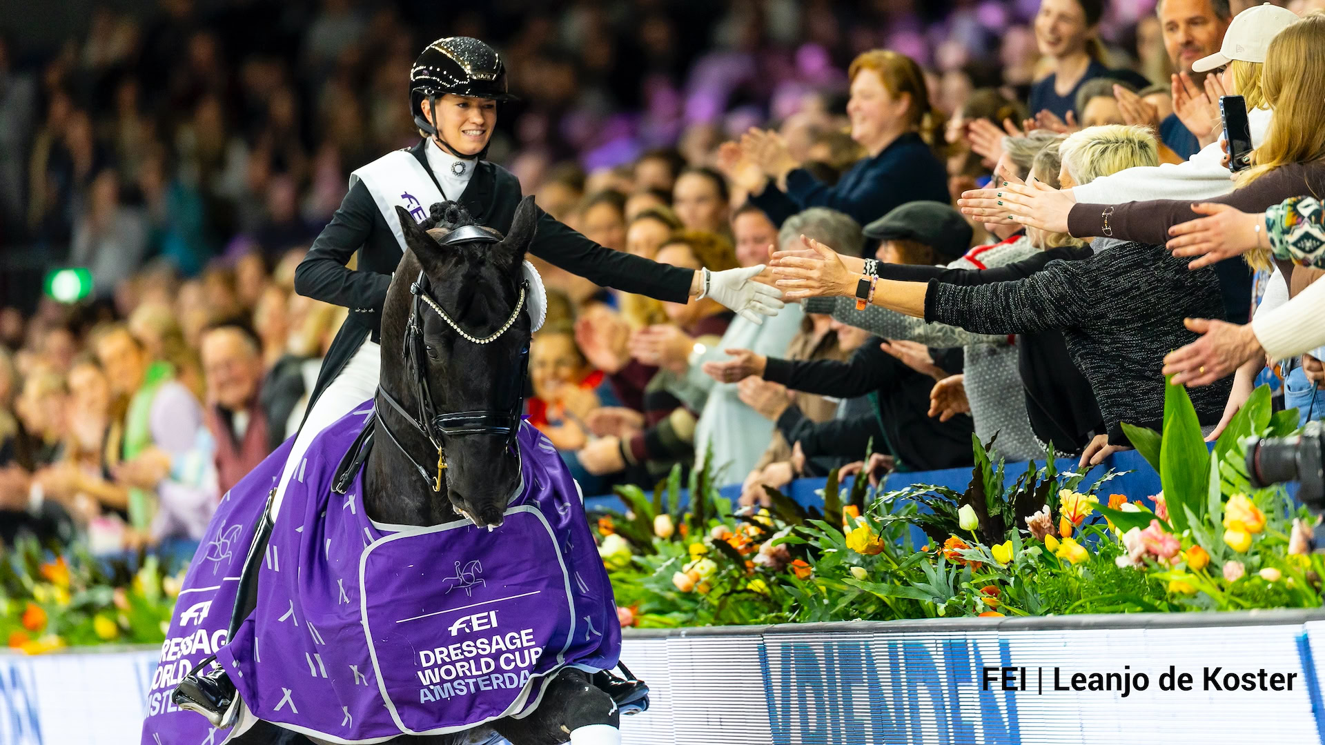 Charlotte Fry Jumping Amsterdam.